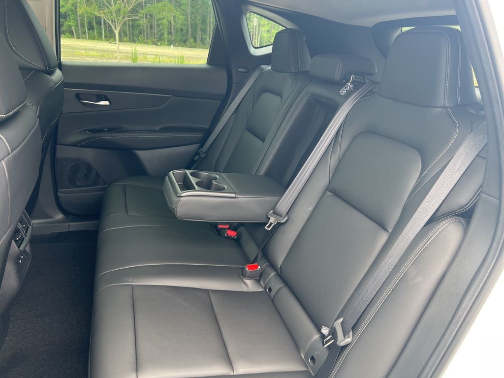 2025 Everest White Pearl Tricoat Nissan Murano SV AWD SUV
