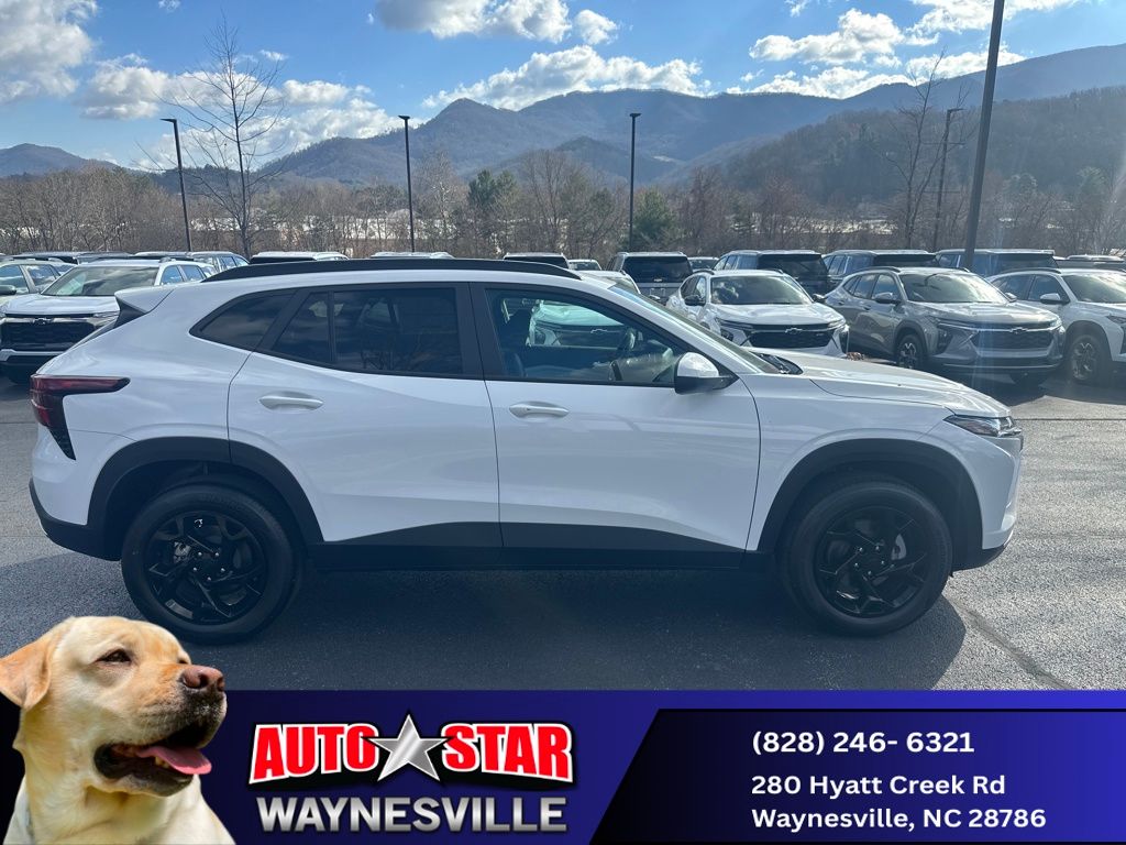 new 2025 Chevrolet Trax car, priced at $23,965