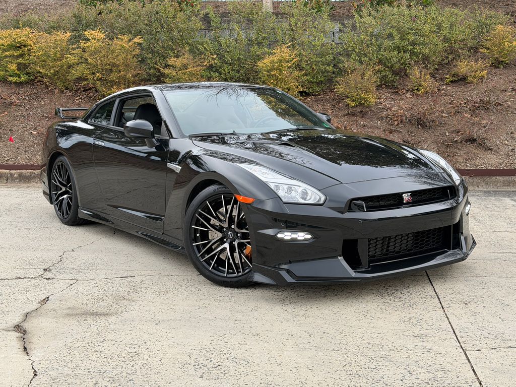 2024 Nissan GT-R Premium AWD