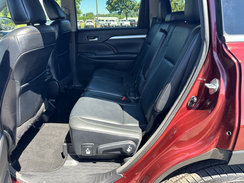 2016 Toyota Highlander XLE V6