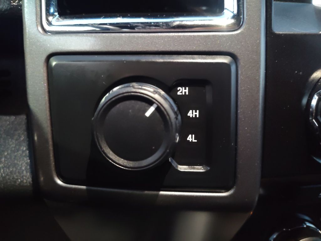 Used Car 2015 Ford F-150  Xlt For Sale Under $25,000 In Austin, Texas