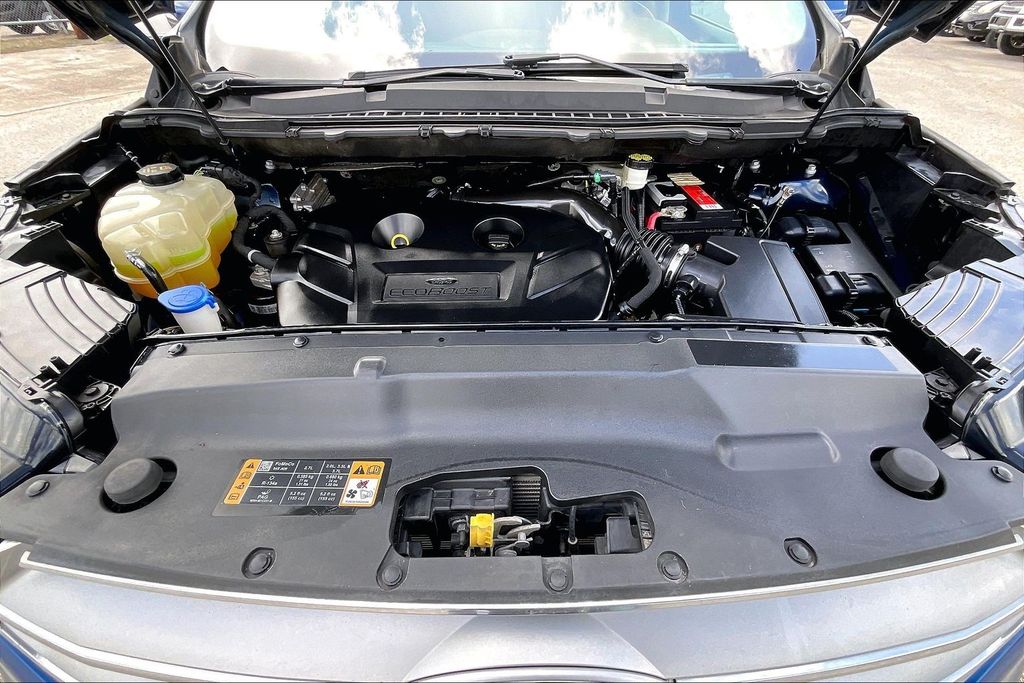 Used 2018 Ford Edge SEL 4D Sport Utility