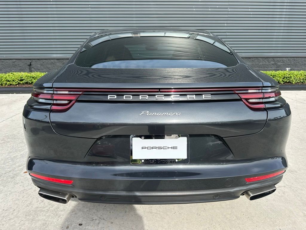 Thumbnail: 2018 Porsche Panamera - 12