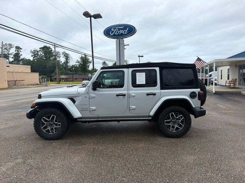 Silver Zynith Clearcoat 2024 Jeep Wrangler SUV / Crossover Four-Wheel Drive 8-Speed Automatic