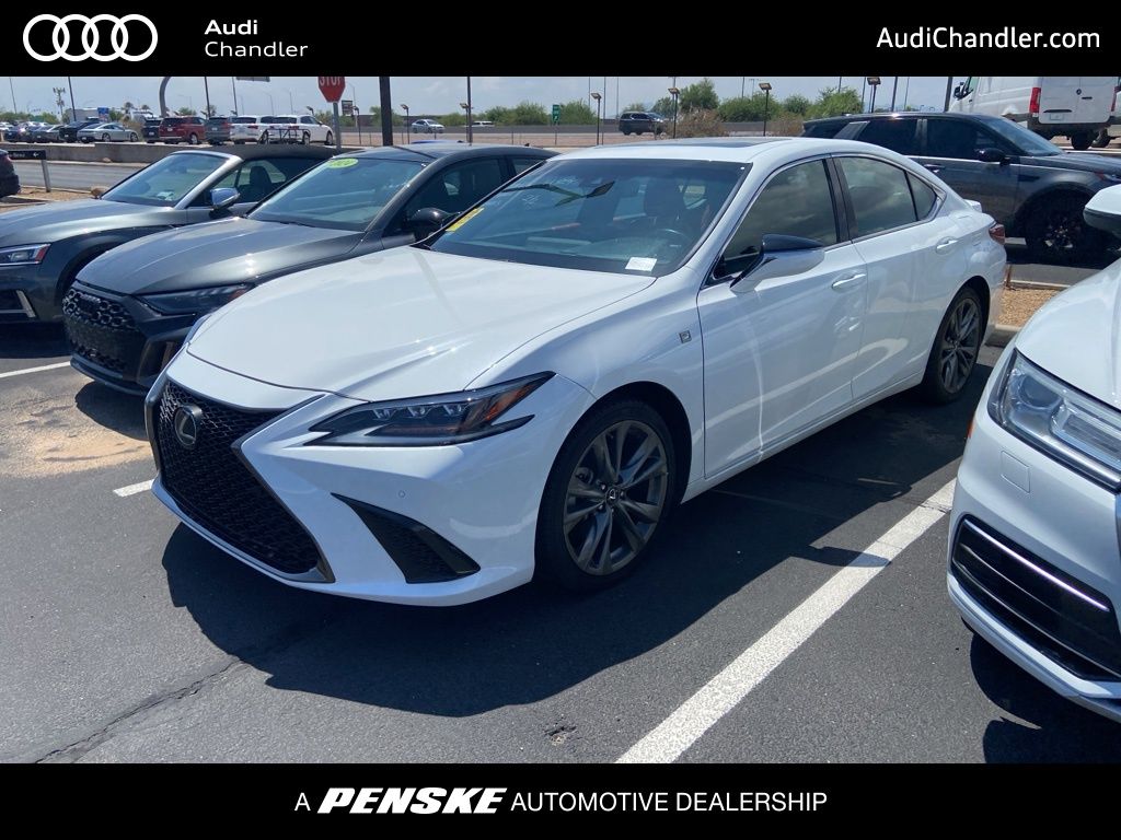 Thumbnail: 2019 Lexus ES - 1