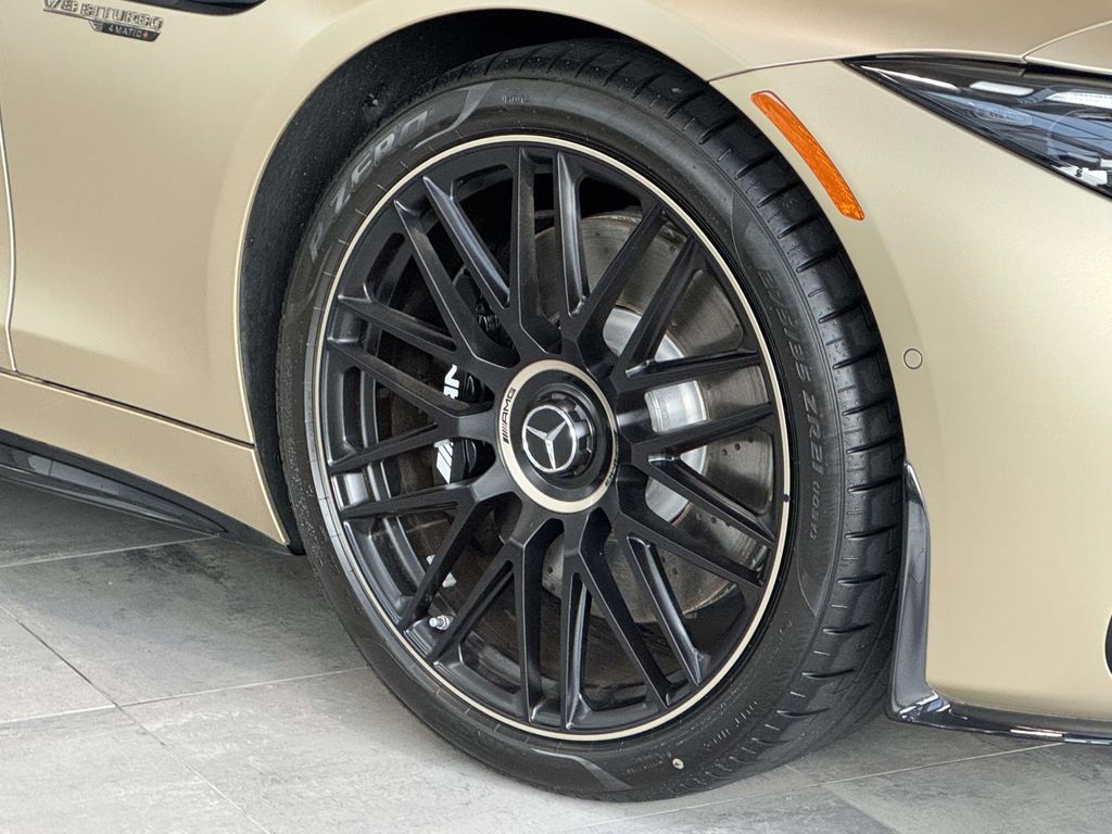 Thumbnail: 2025 Mercedes-Benz SL-Class - 8