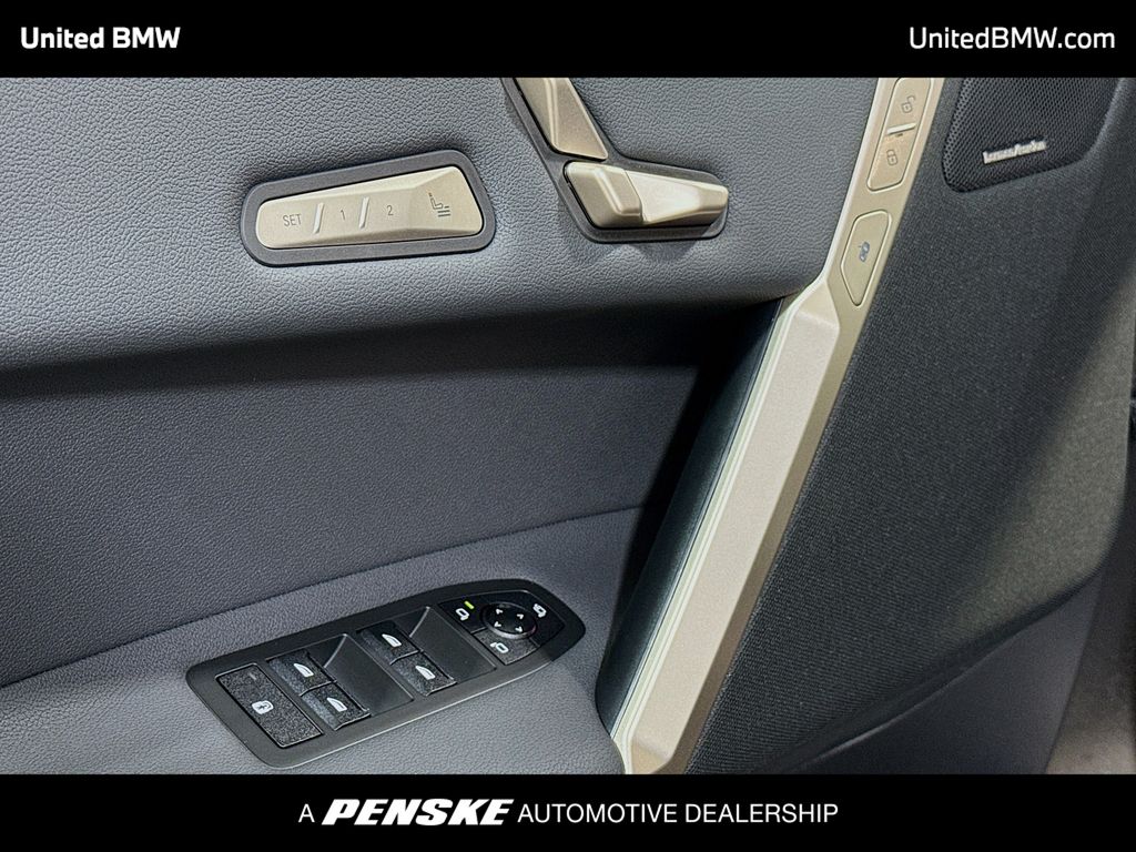 Thumbnail: 2026 BMW iX - 3