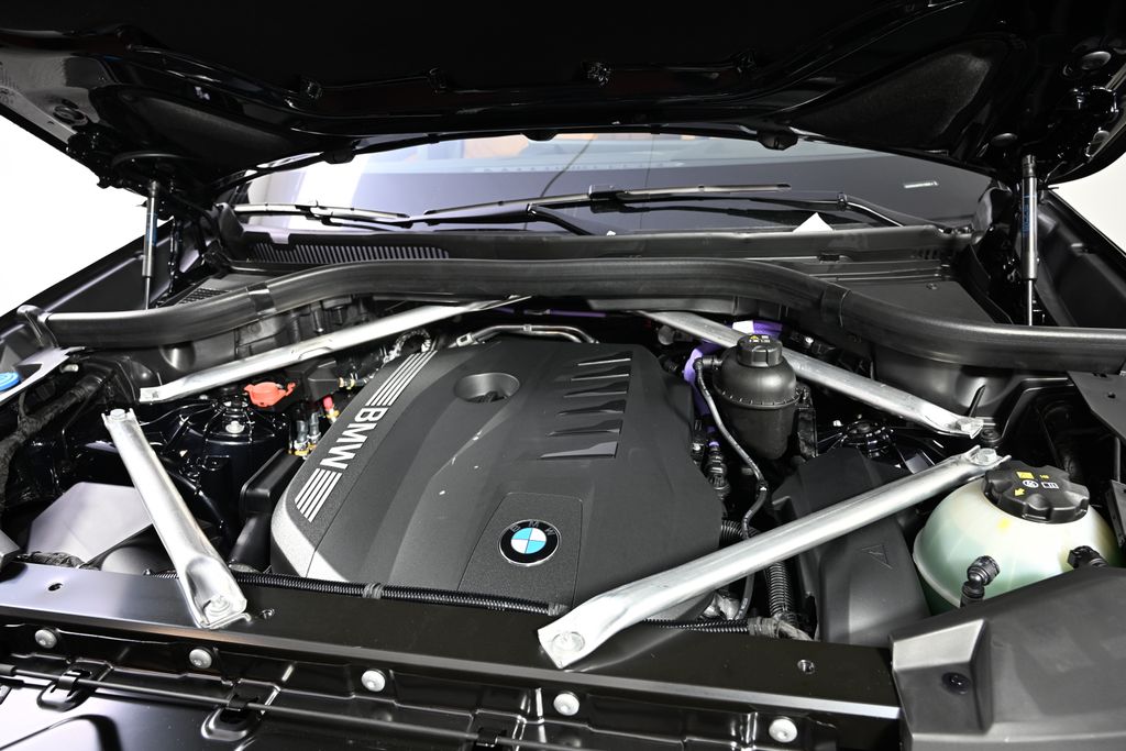 Thumbnail: 2026 BMW X5 - 27