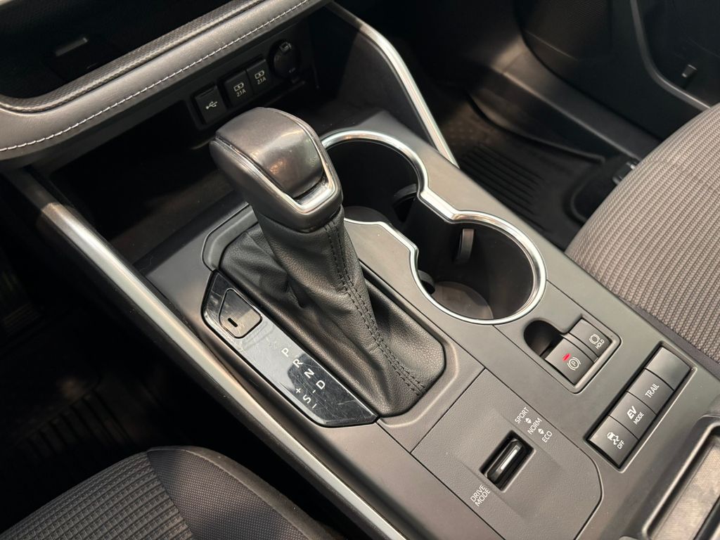 2021 Toyota Highlander Hybrid LE