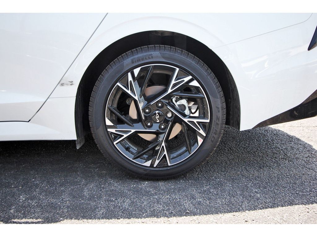 New 2026 Kia K5 Sedan