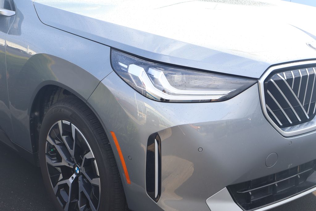 Thumbnail: 2025 BMW X3 - 4