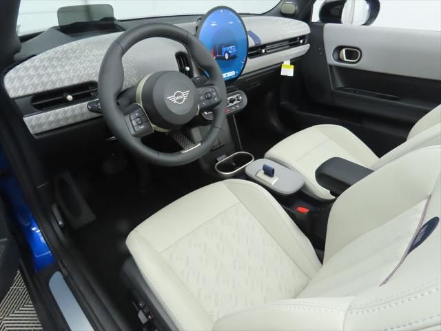 Thumbnail: 2026 MINI Cooper - 18