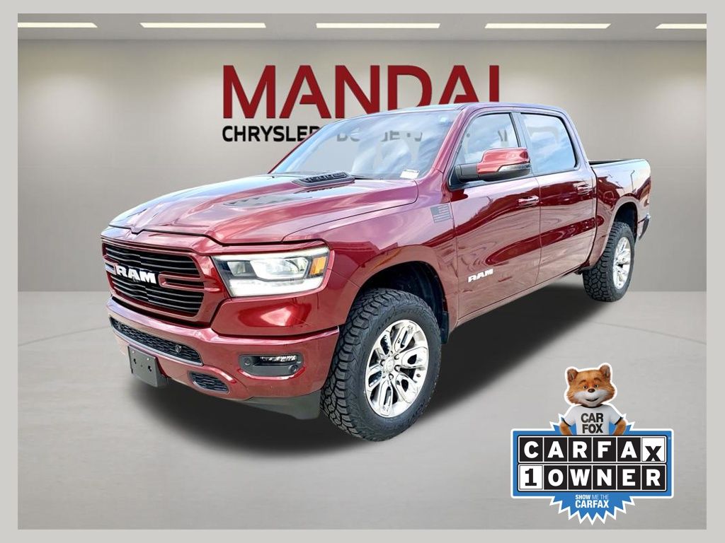 2023 RAM 1500 Rojo (Delmonico Red Pearlcoat) Camioneta Todo terreno 8 velocidades Automática