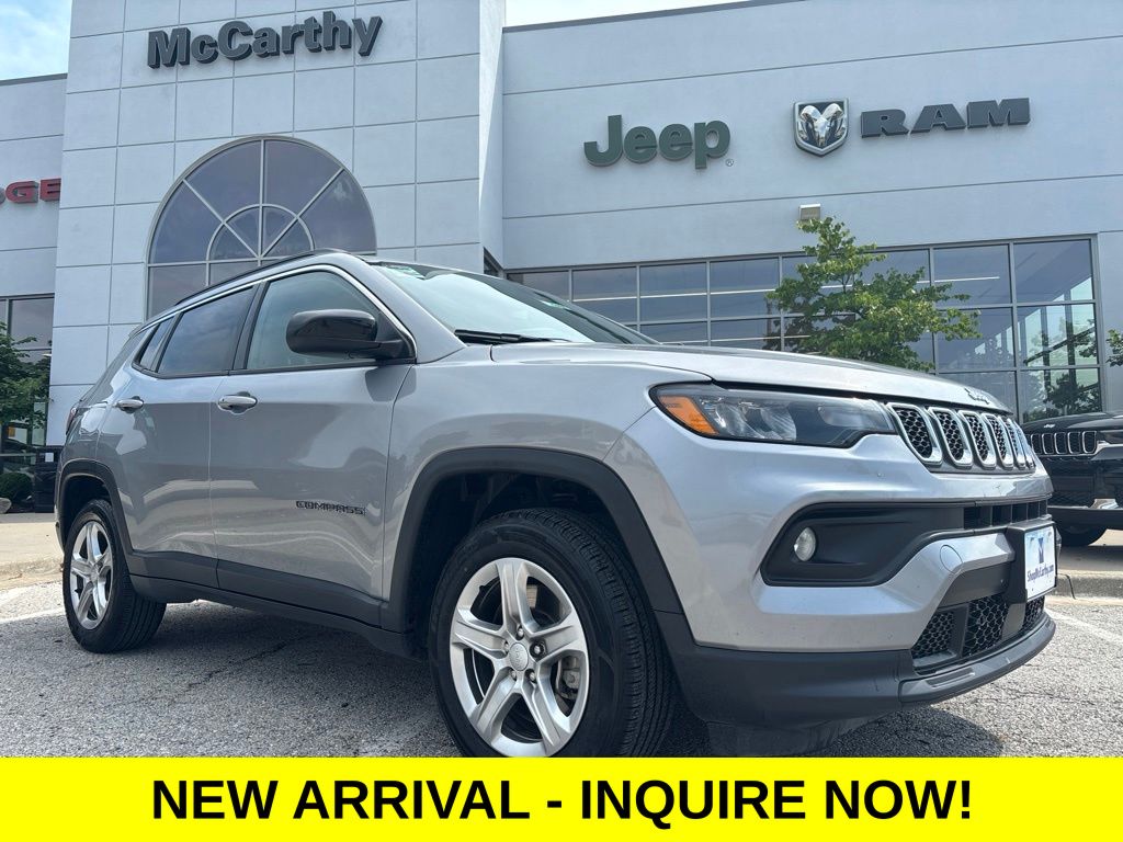 Gray Metallic 2024 Jeep Compass SUV / Crossover Four-Wheel Drive 8-Speed Automatic
