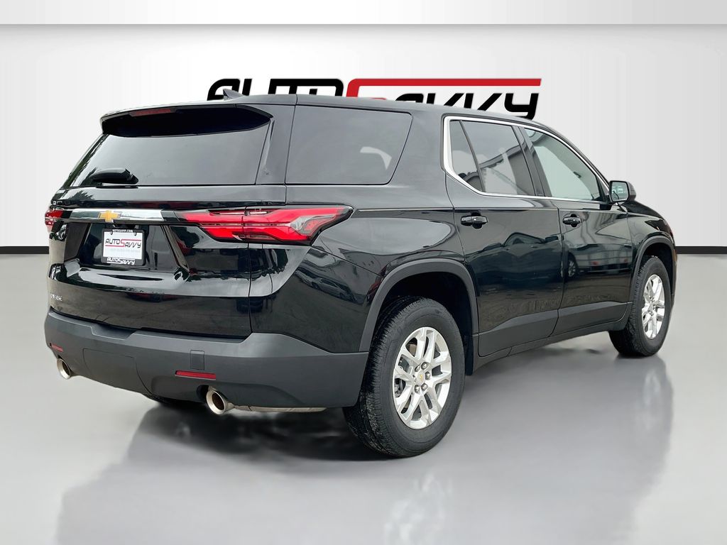 2023 Chevrolet Traverse LS - 6