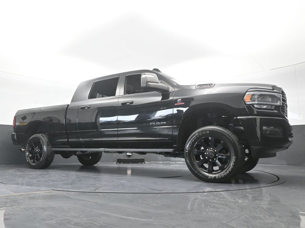 Used 2024 Diamond Black Crystal Pearlcoat Ram Laramie image 65