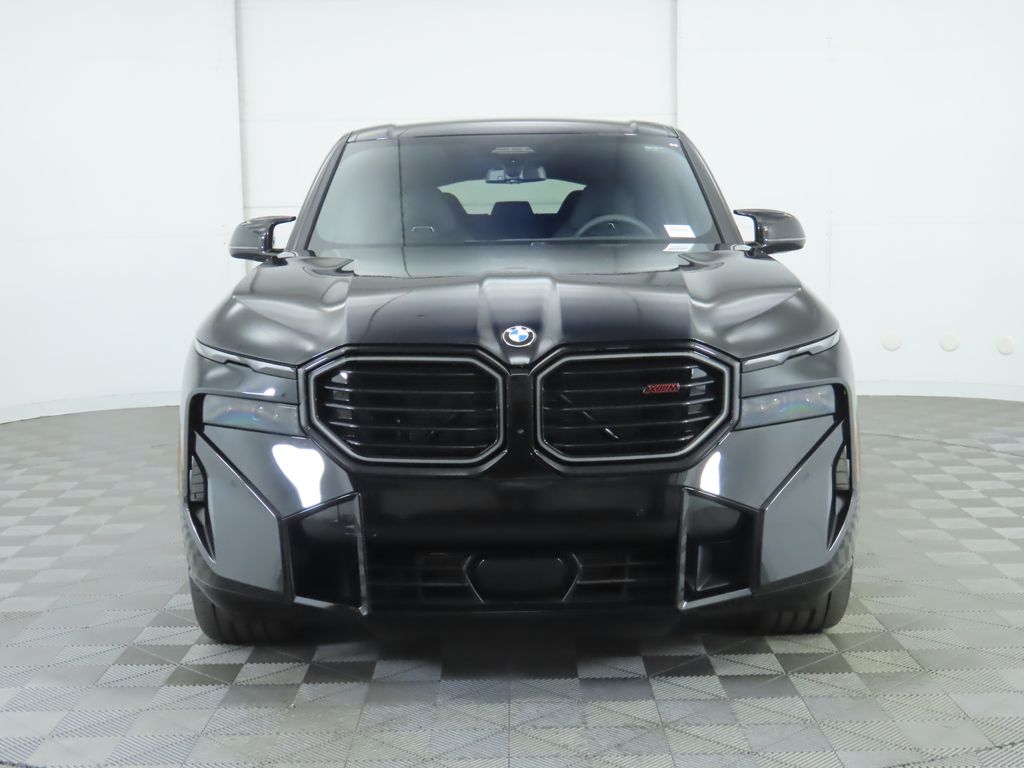 2025 BMW XM  2