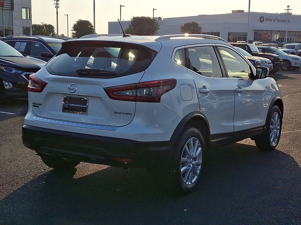 Thumbnail: 2020 Nissan Rogue Sport - 6