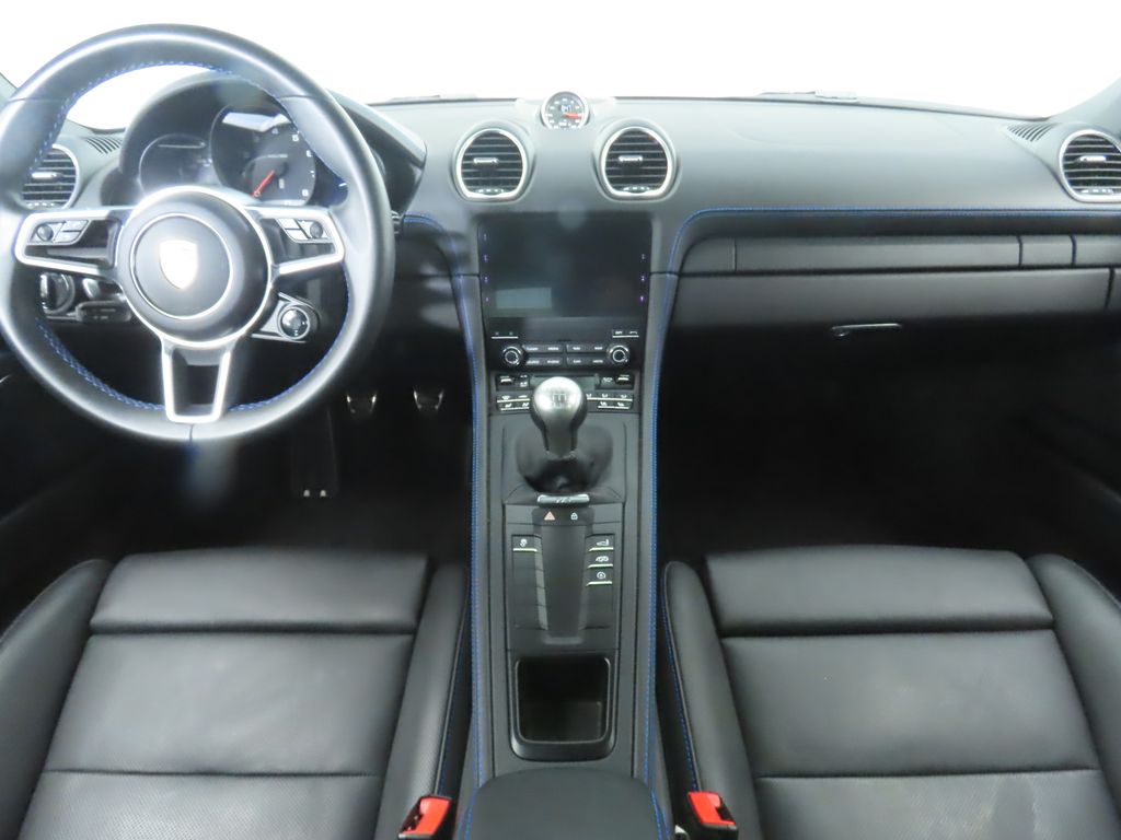Thumbnail: 2024 Porsche 718 Cayman - 16