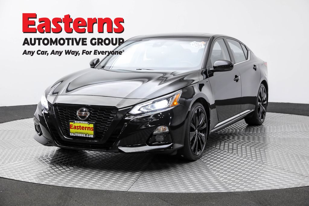 2022 Nissan Altima SR