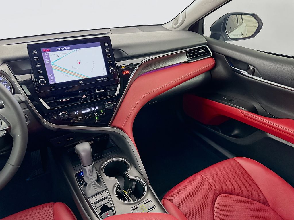 Thumbnail: 2022 Toyota Camry - 24