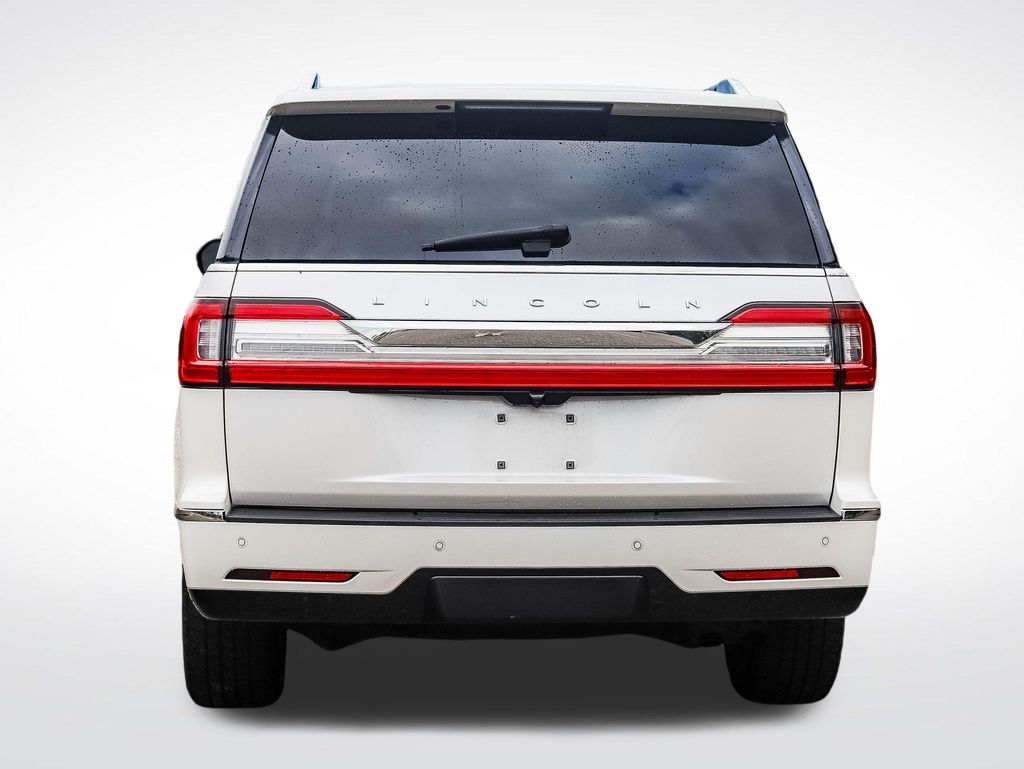 Thumbnail: 2019 Lincoln Navigator - 4