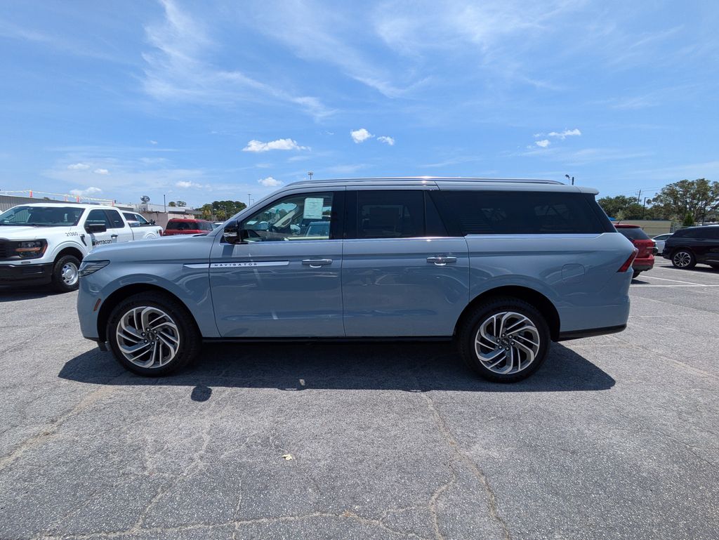 2027 Lincoln Navigator Reserve L