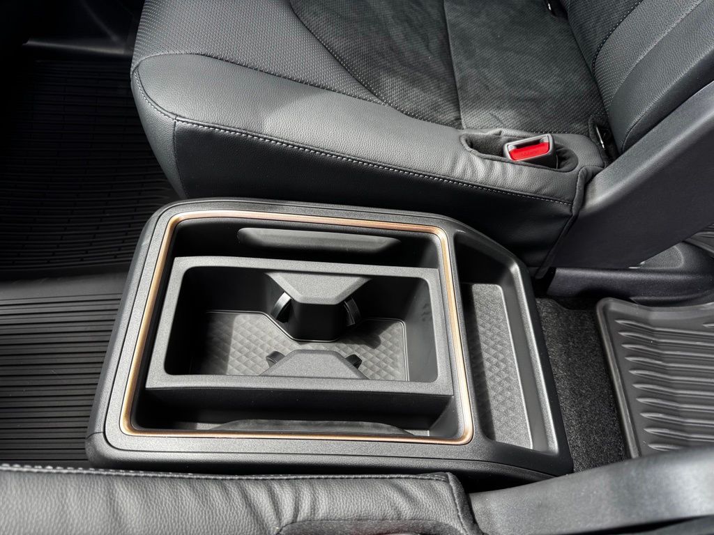 New 2026 Toyota Grand Highlander Hybrid SUV