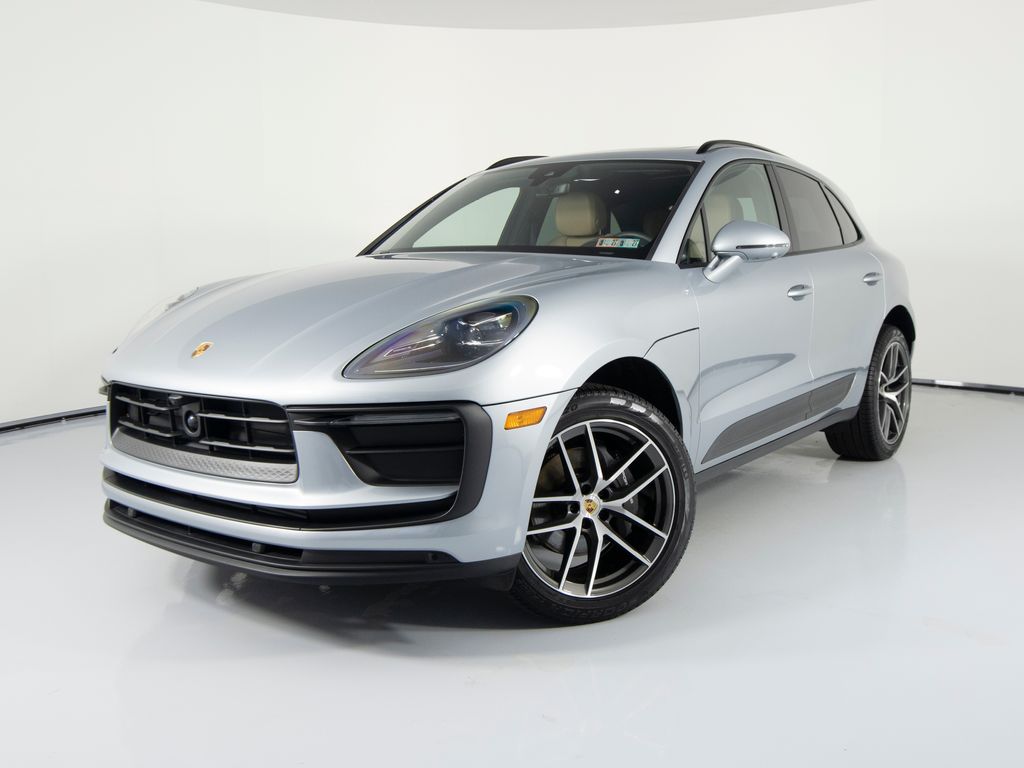 2025 Porsche Macan