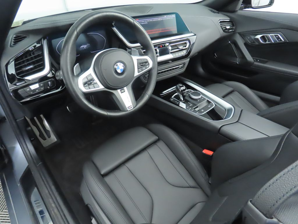 Thumbnail: 2025 BMW Z4 - 17