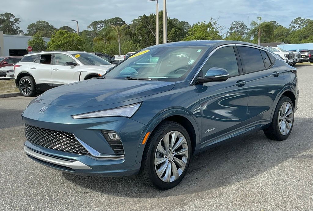 Ocean Blue Metallic 2024 Buick Envista Avenir FWD SUV / Crossover Front-Wheel Drive 6-Speed Automatic