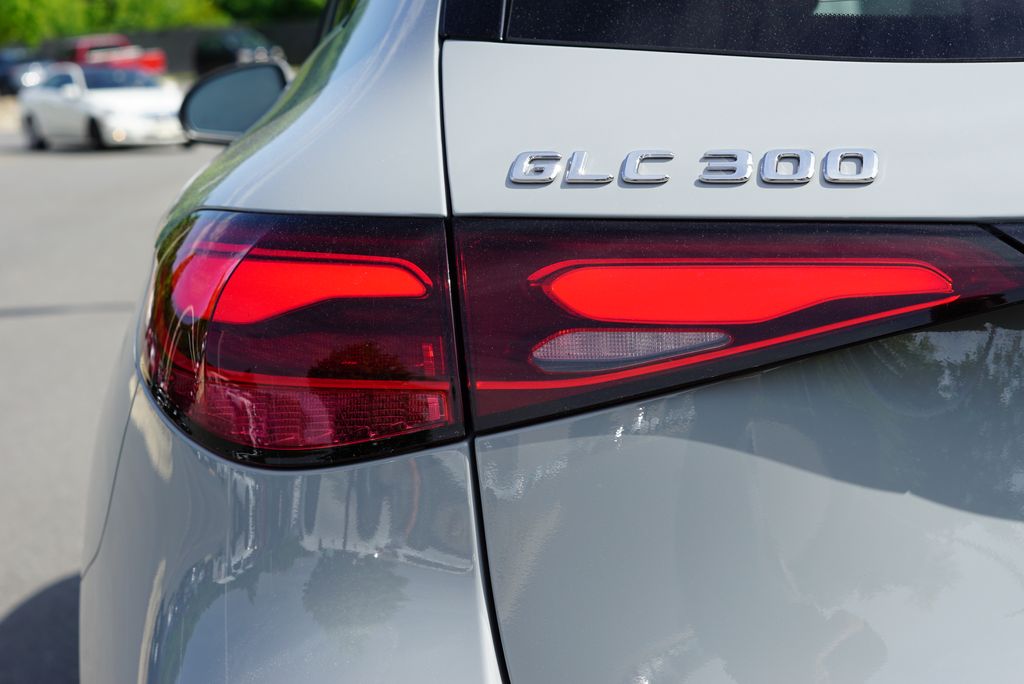 Thumbnail: 2026 Mercedes-Benz GLC - 18