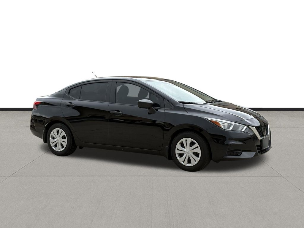 2020 Nissan Versa 1.6 S - 2