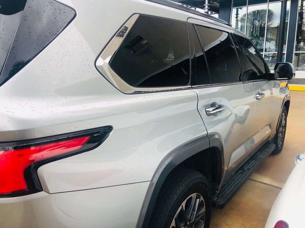 Thumbnail: 2023 Toyota Sequoia - 4