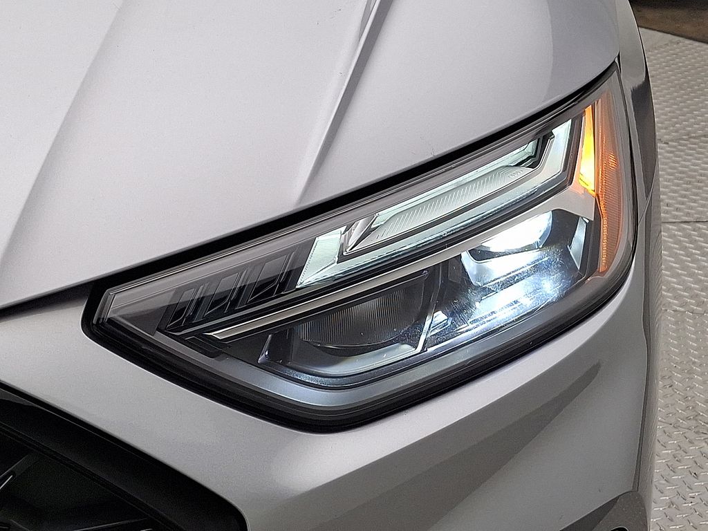 Thumbnail: 2025 Audi Q5 - 9