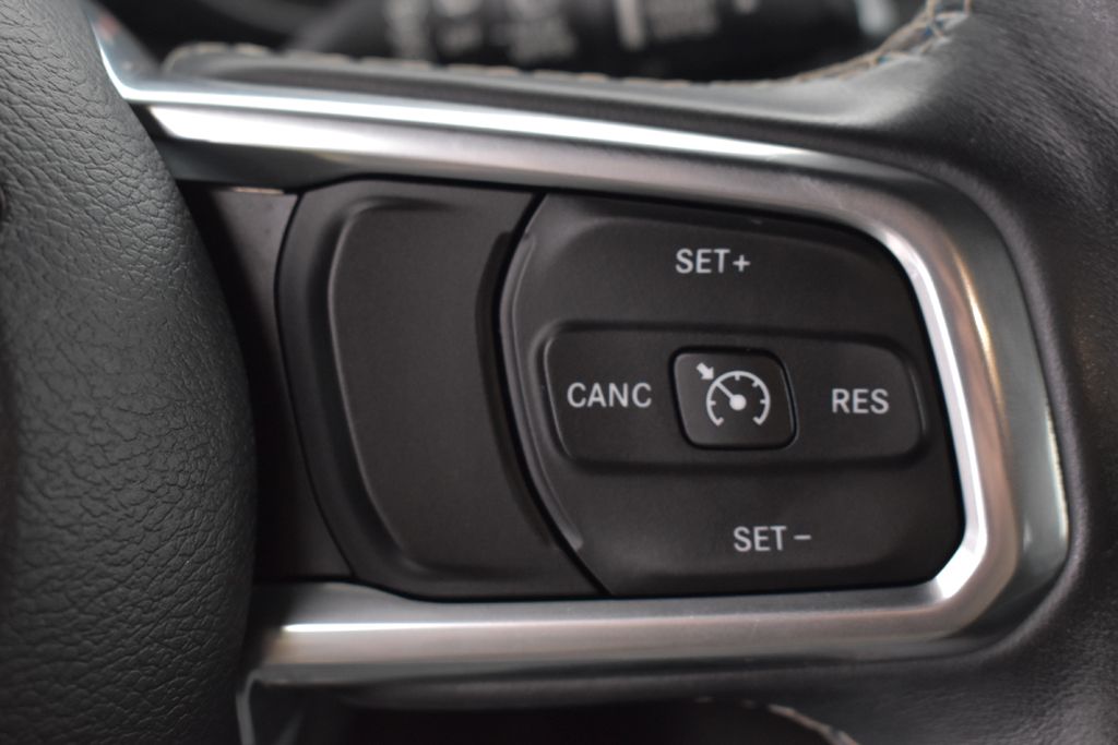 Thumbnail: 2019 Jeep Wrangler - 16