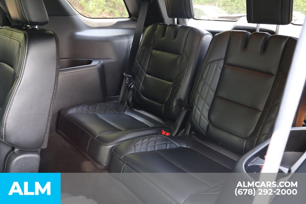 Used 2016 Black Ford Platinum image 21