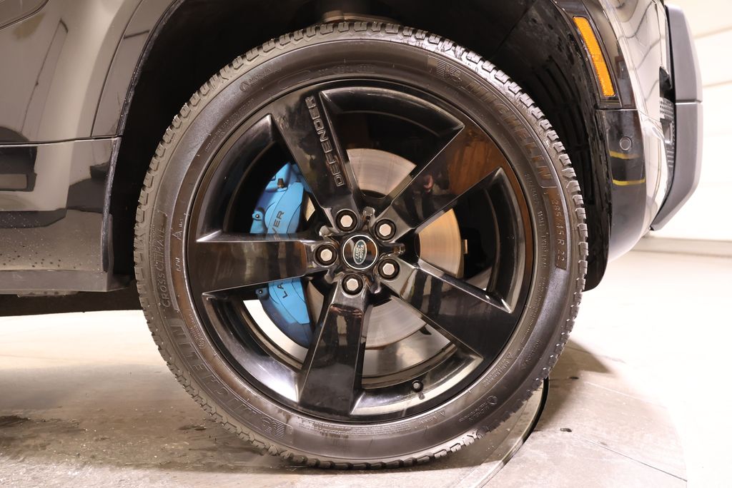 Thumbnail: 2022 Land Rover Defender - 12