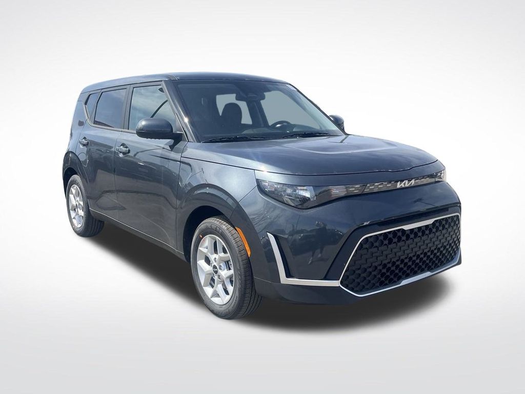 2025 Kia Soul S photo