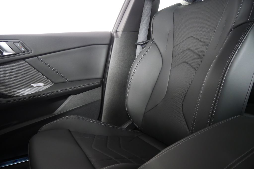 Thumbnail: 2026 BMW 2 Series - 22