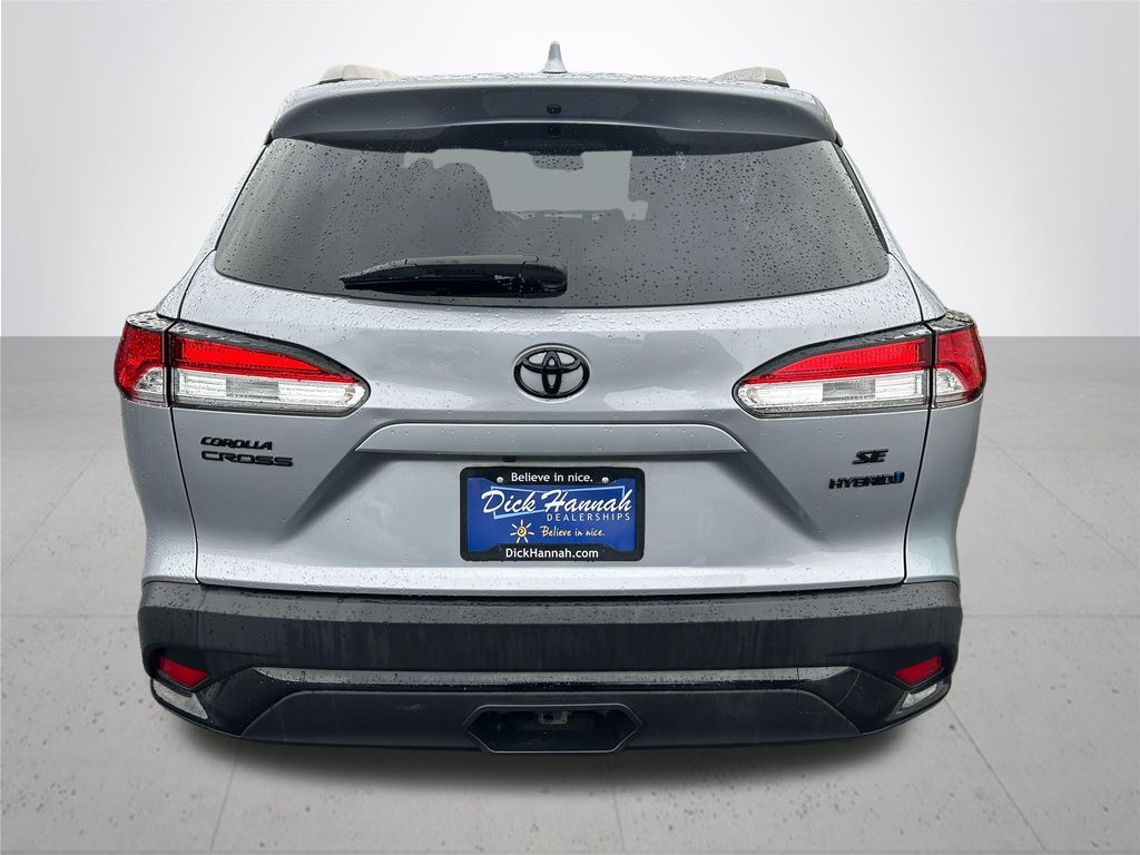 2024 Toyota Corolla Cross Hybrid SE