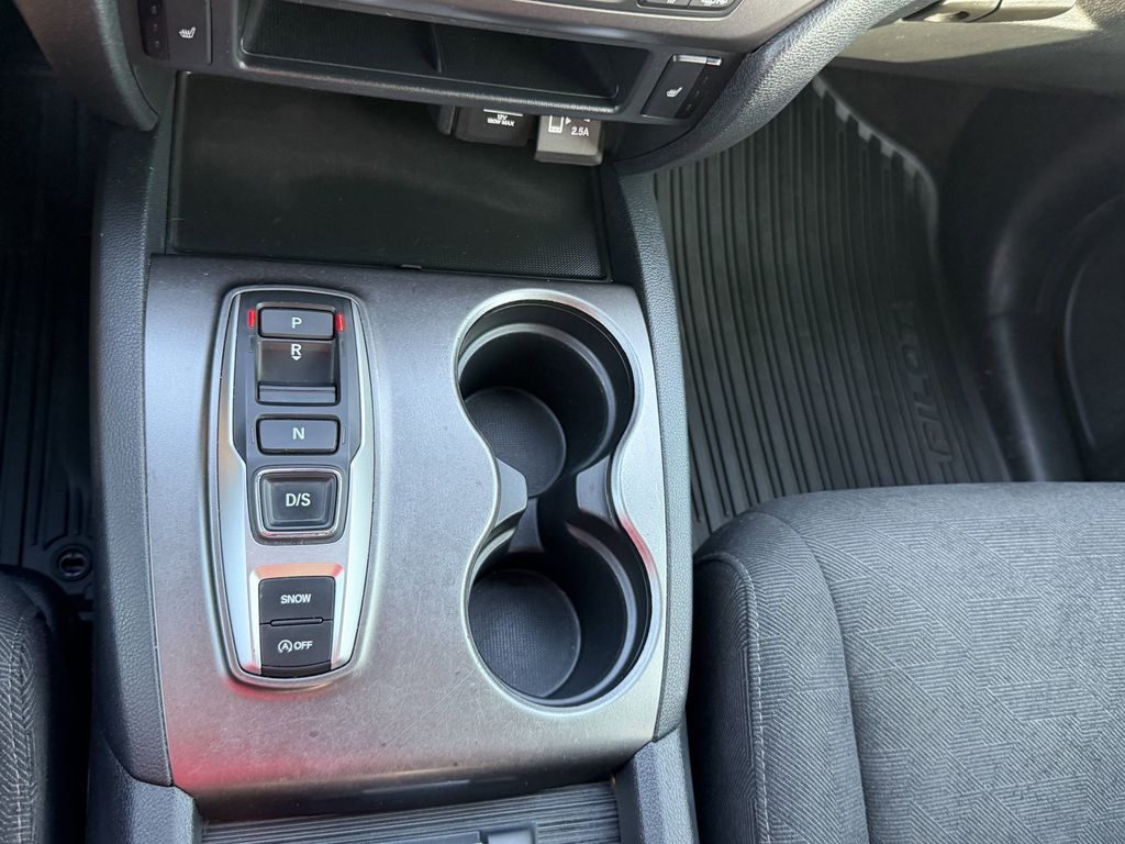 used 2022 Honda Pilot car, priced at $20,394