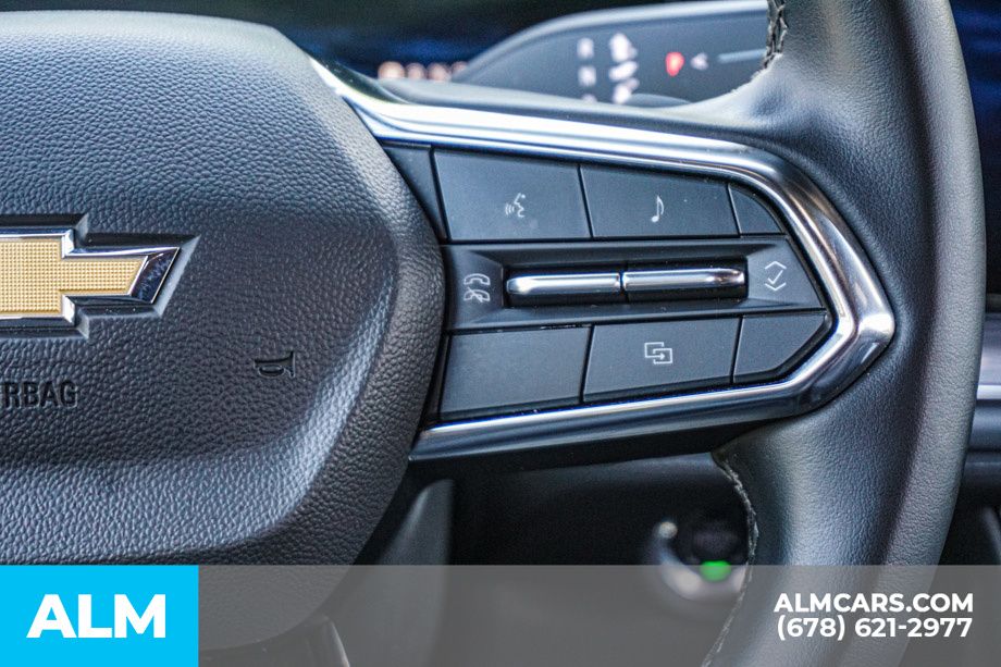 Used 2025 Black Chevrolet LT image 32