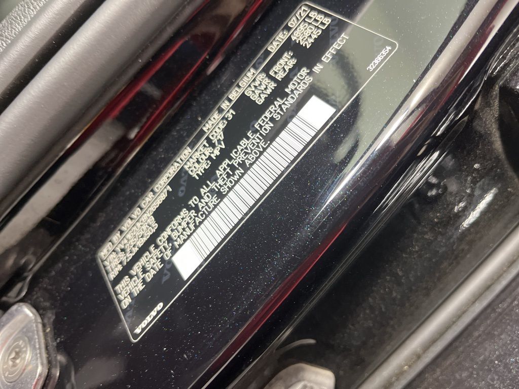 Thumbnail: 2022 Volvo XC40 - 25