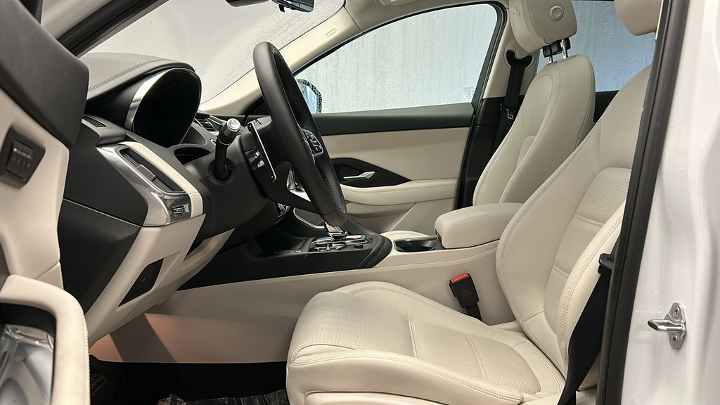 2021 Jaguar E-Pace SE 12