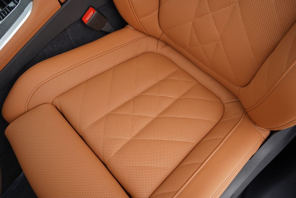 Thumbnail: 2026 BMW X5 - 11