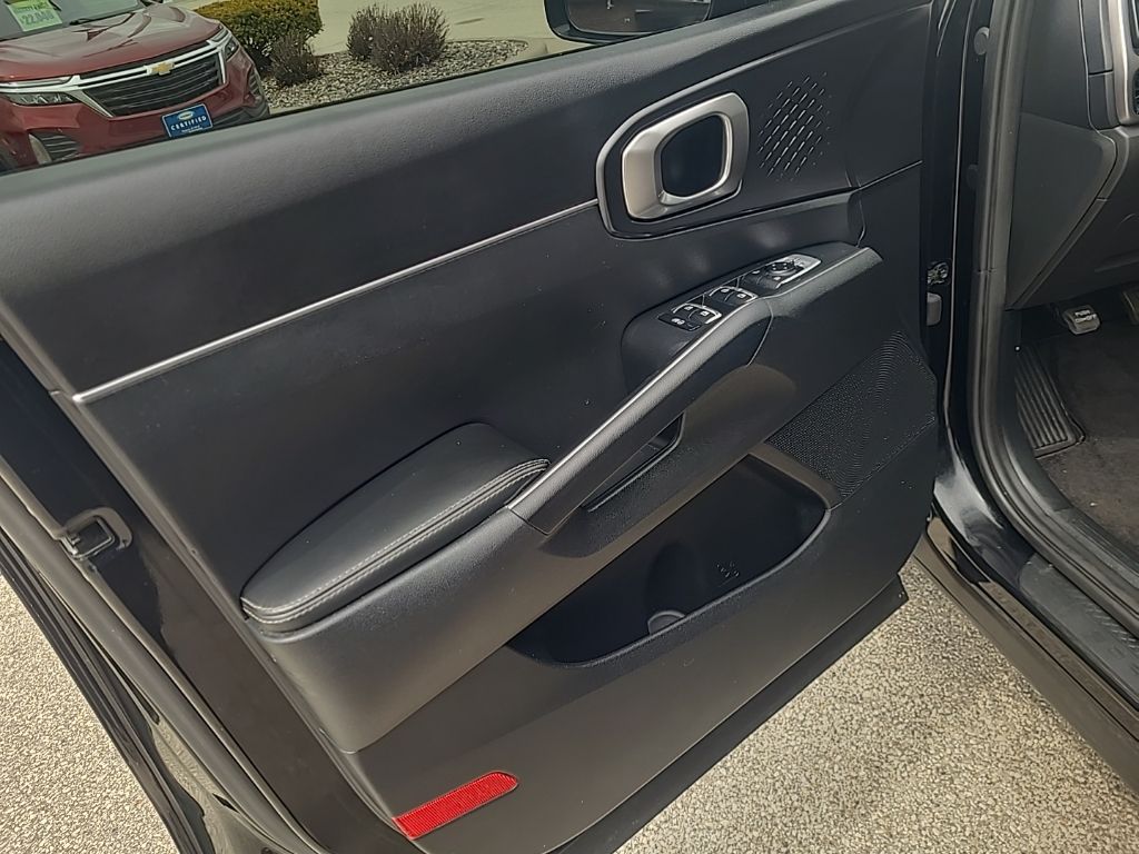 used 2022 Kia Sorento car, priced at $25,941