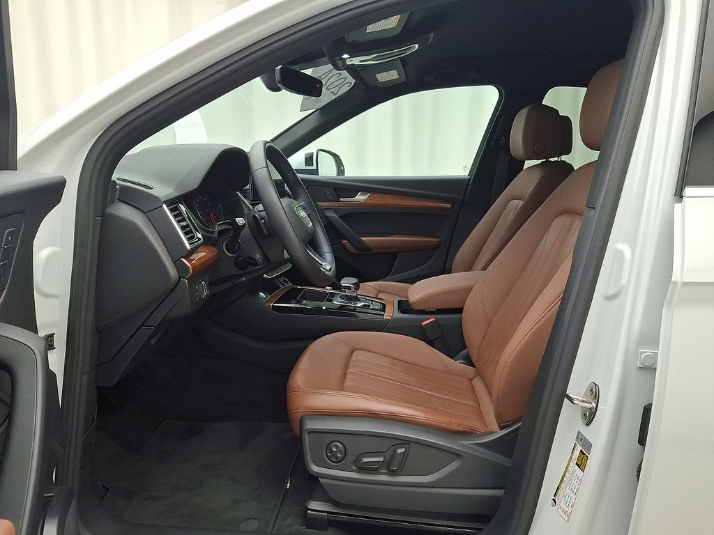 Thumbnail: 2024 Audi Q5 - 13