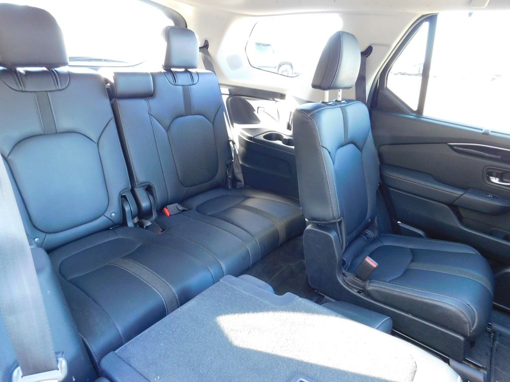 Thumbnail: 2023 Honda Pilot - 5