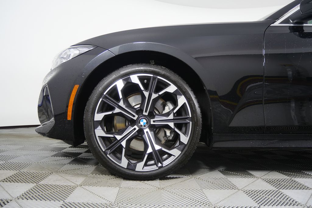 Thumbnail: 2025 BMW 3 Series - 7